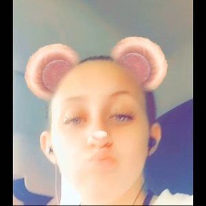 Meet your Posher, Savannah